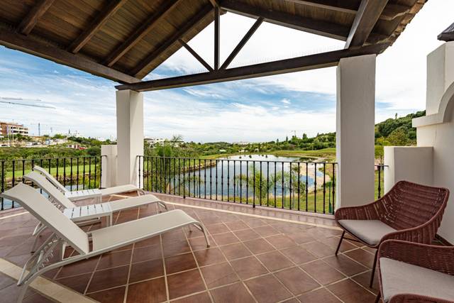 Casa adosada en Venta en Guadalobón