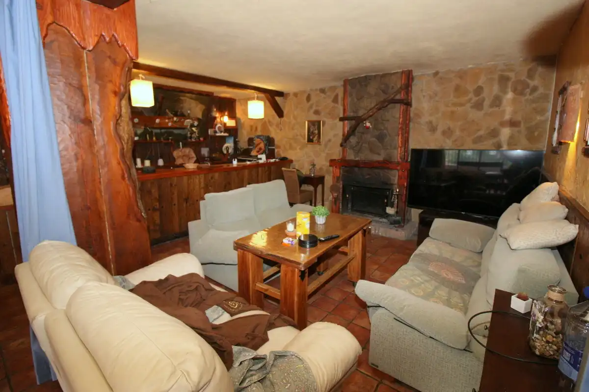 Wohnzimmer von Country house zum Verkauf in Arenas de San Pedro mit Heizung, Privatgarten und Terrasse
