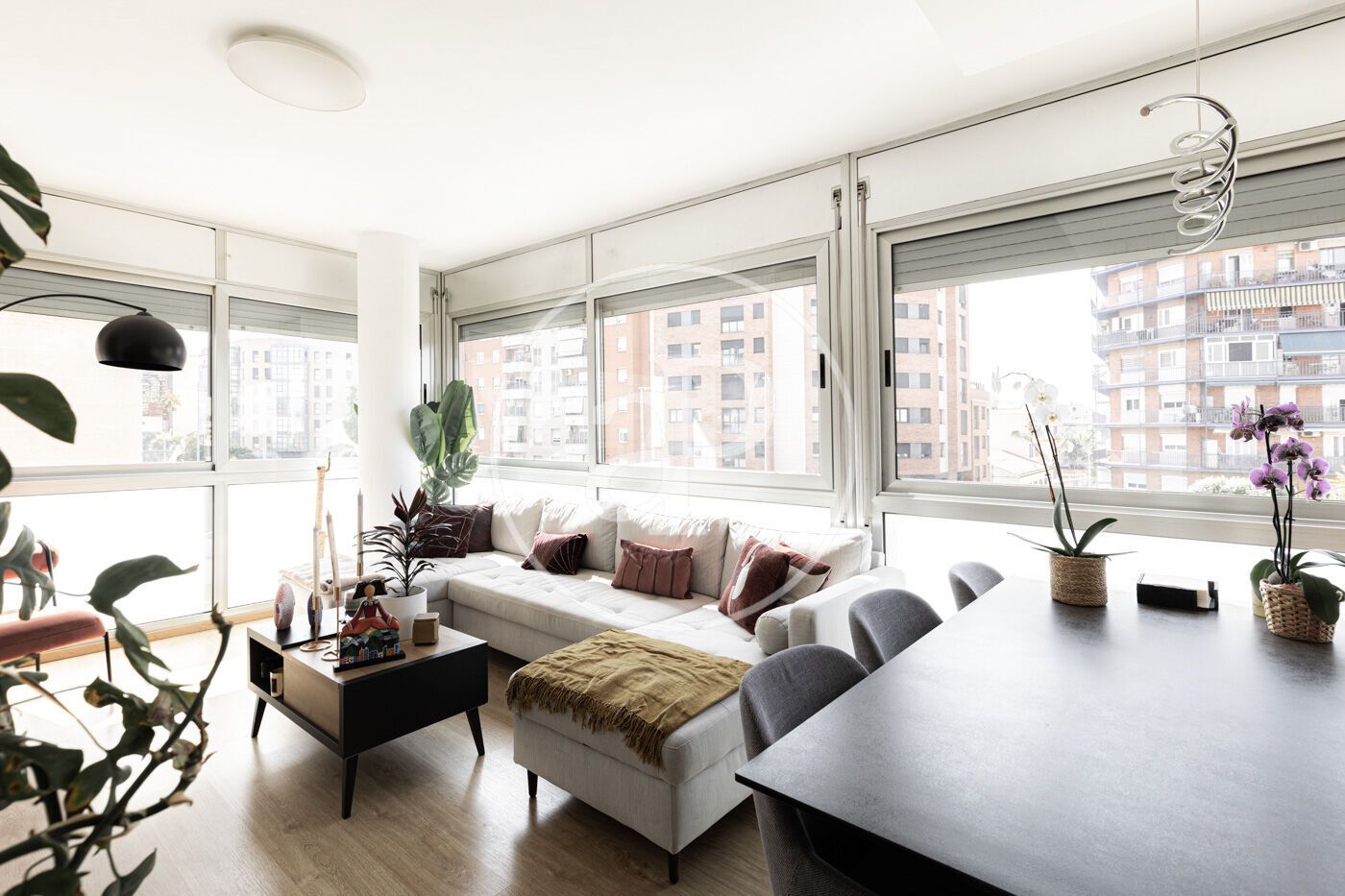 Living room of Flat for sale in Sabadell  with Air Conditioner, Heating and Storage room