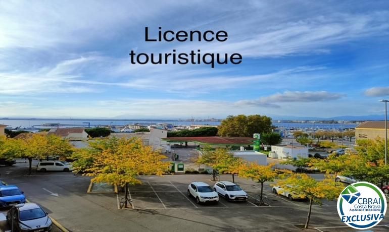 Aparcament de Apartament en venda en Roses amb Aire condicionat, Calefacció i Terrassa