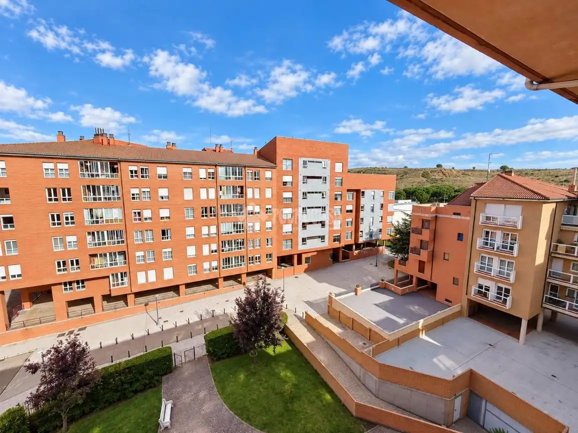 Flat with lift for sale in C. Abad de Santullán, imagen 27