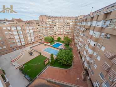 Appartamento con balcone in vendita a Calle los Arces