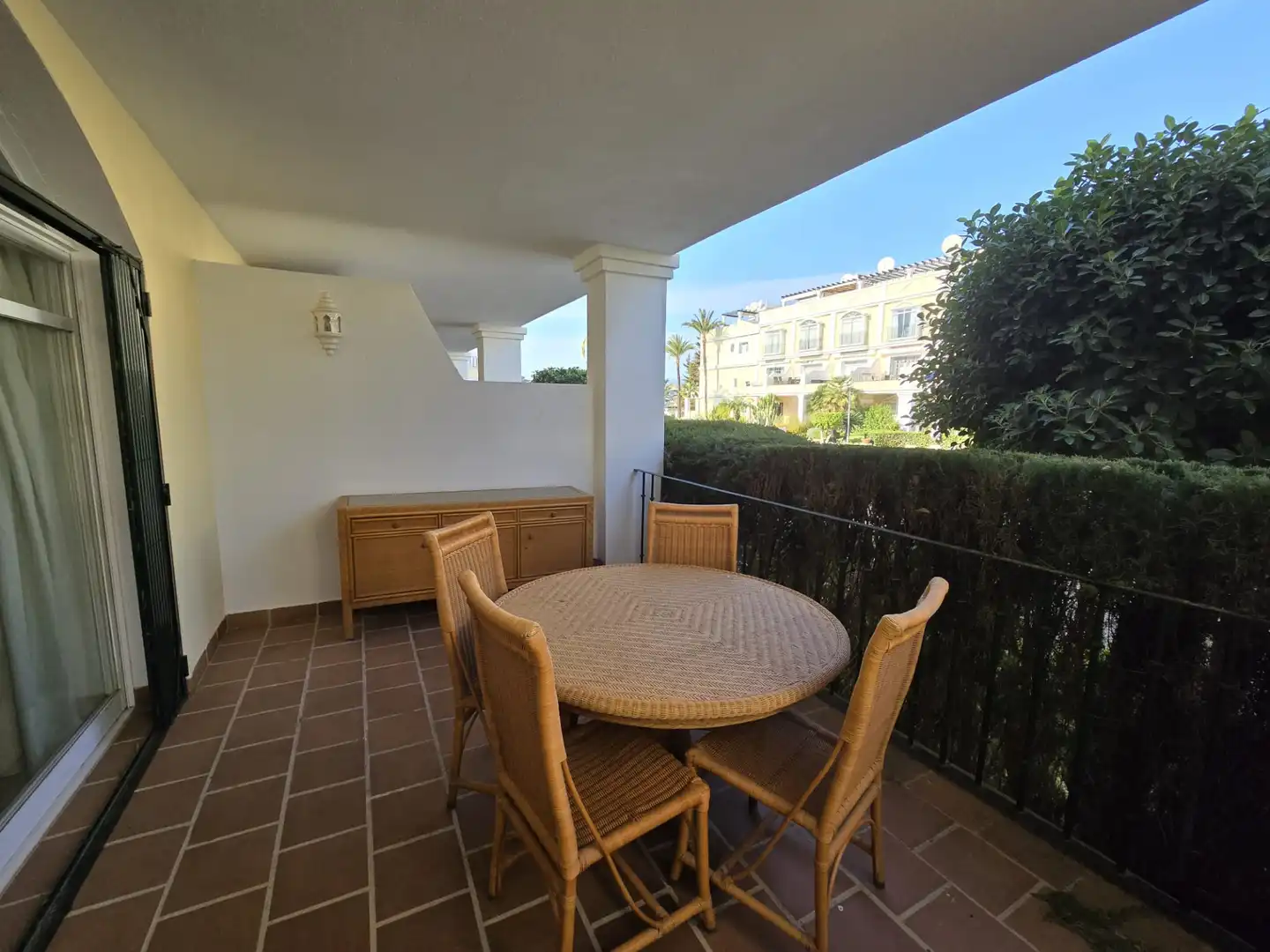 Garten von Einfamilien-Reihenhaus zur Miete in Marbella mit Möbliert