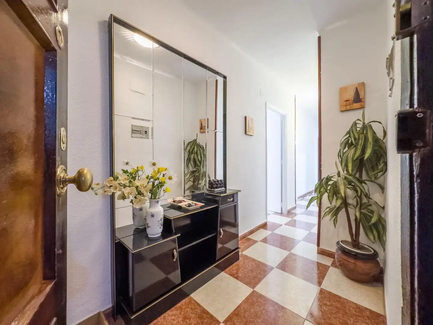 Piso en venta en  Granada Capital con Aire acondicionado, Terraza y Trastero