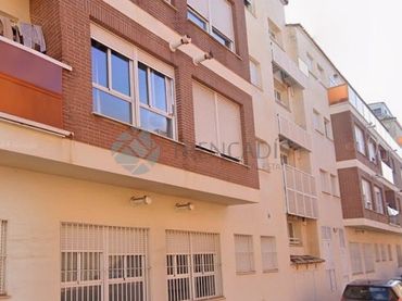 Piso en venta en Almirante Cervera