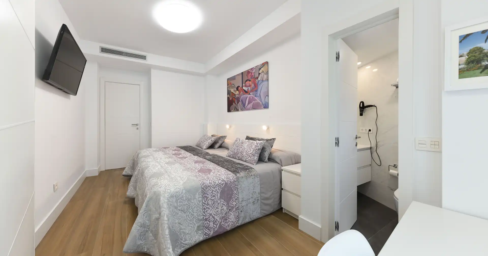Schlafzimmer von Wohnung zur Miete in Fuengirola mit Klimaanlage, Heizung und Privatgarten