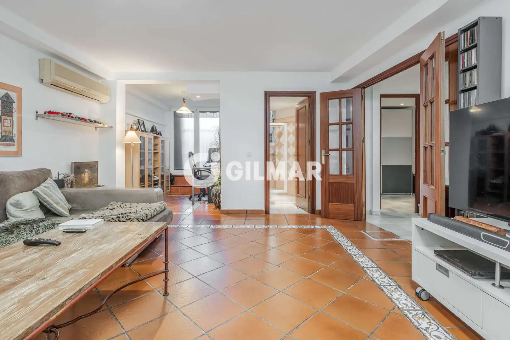 Sala de estar de Casa adosada en venta en Gelves, Sevilla