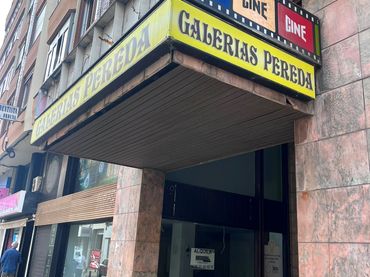 Gewerbefläche zum Verkauf in Calle José María Pereda 59