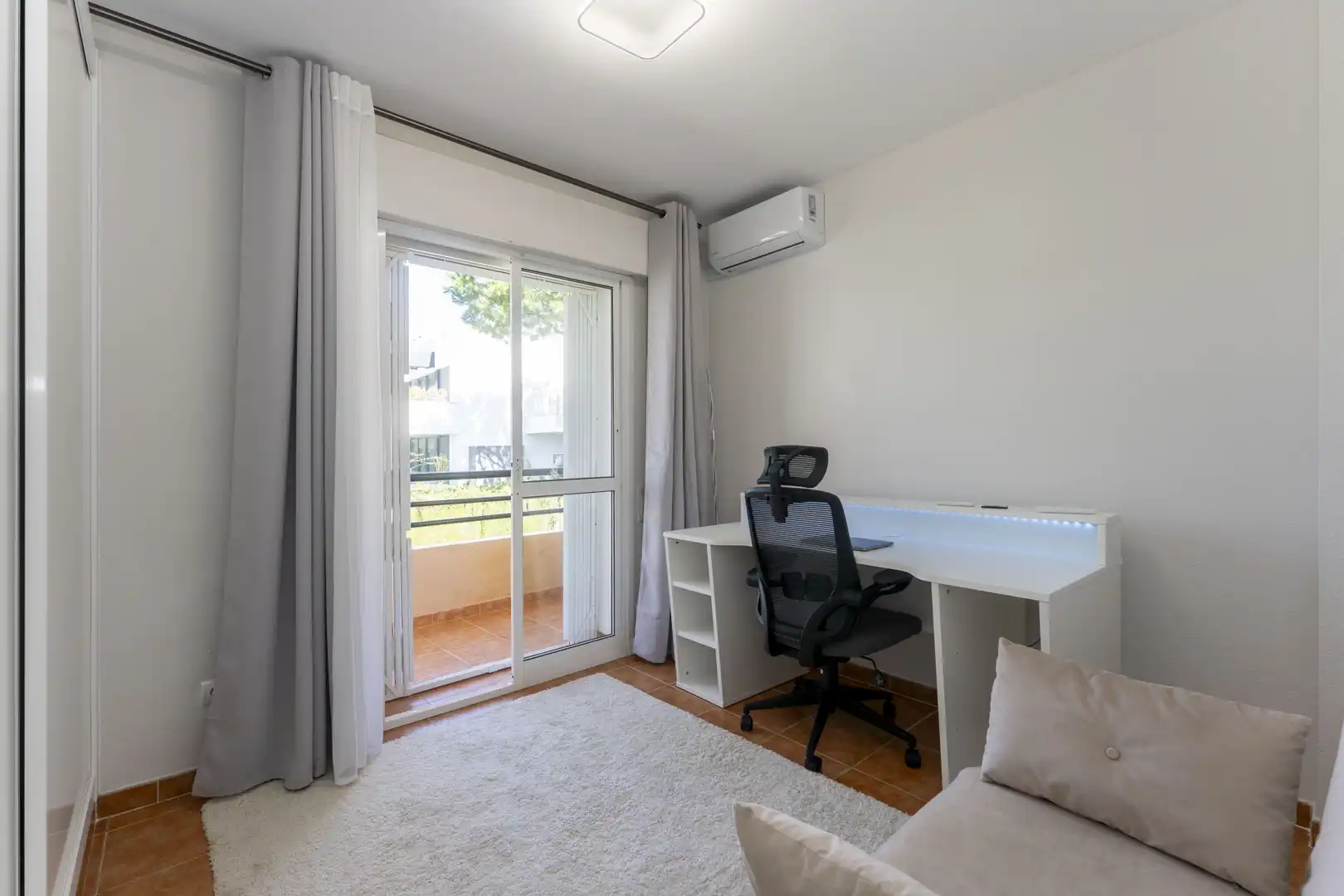 Reihenhaus mit Terrasse zum Verkauf in Elviria - Cabopino, imagen 19