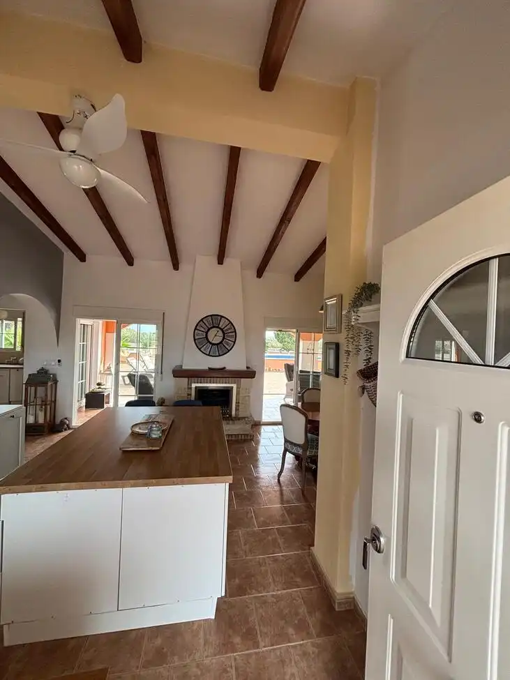 Casa rústica amb piscina en venda a Dolores, imagen 17