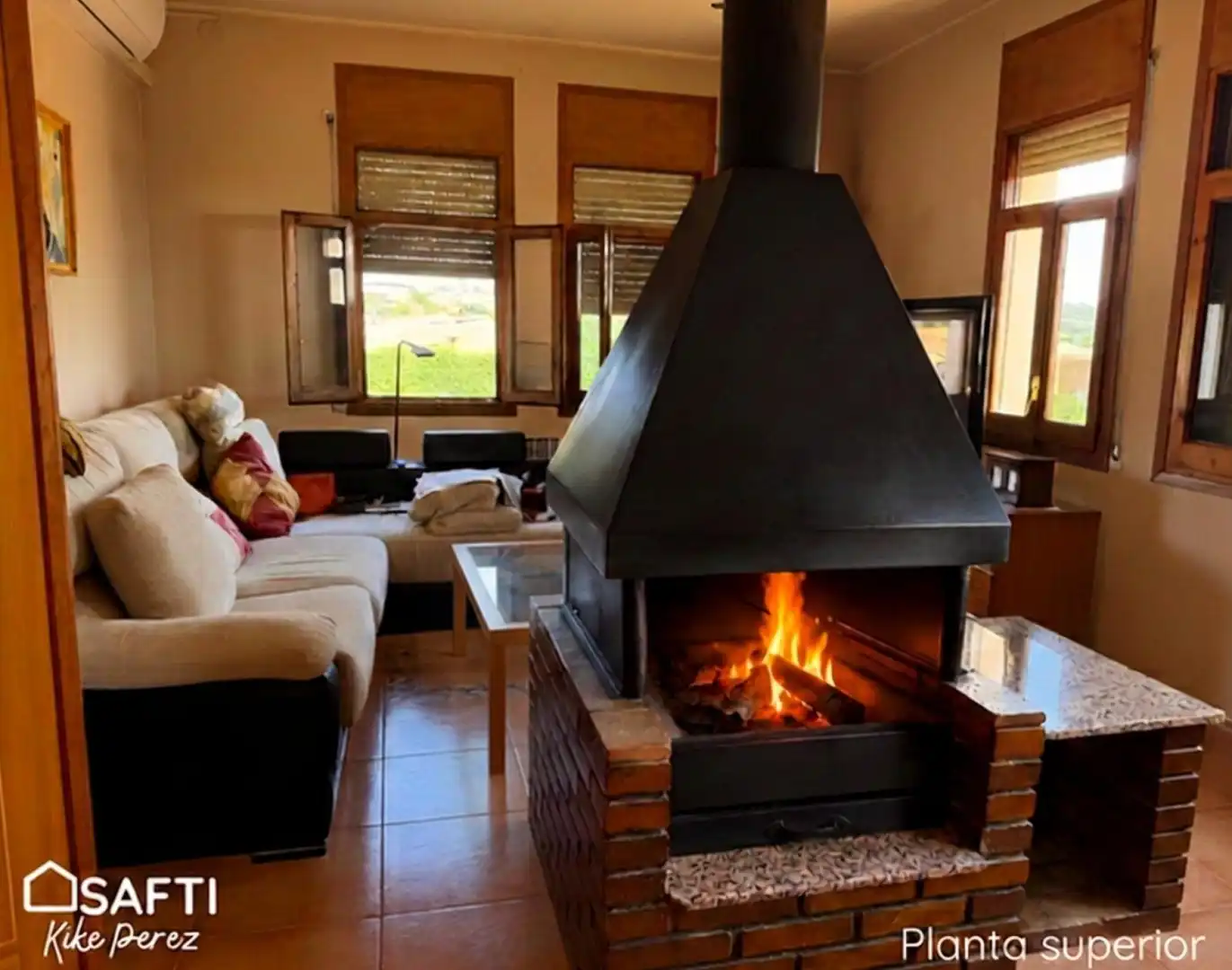 Sala de estar de Casa o chalet en venta en Alguaire con Calefacción, Terraza y Amueblado
