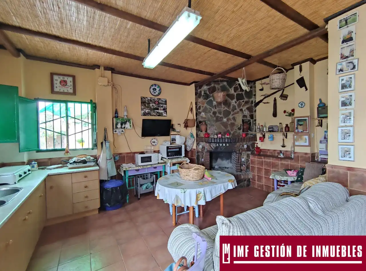 Sala de estar de Finca rústica en venta en Vélez-Málaga con Jardín privado, Terraza y Trastero