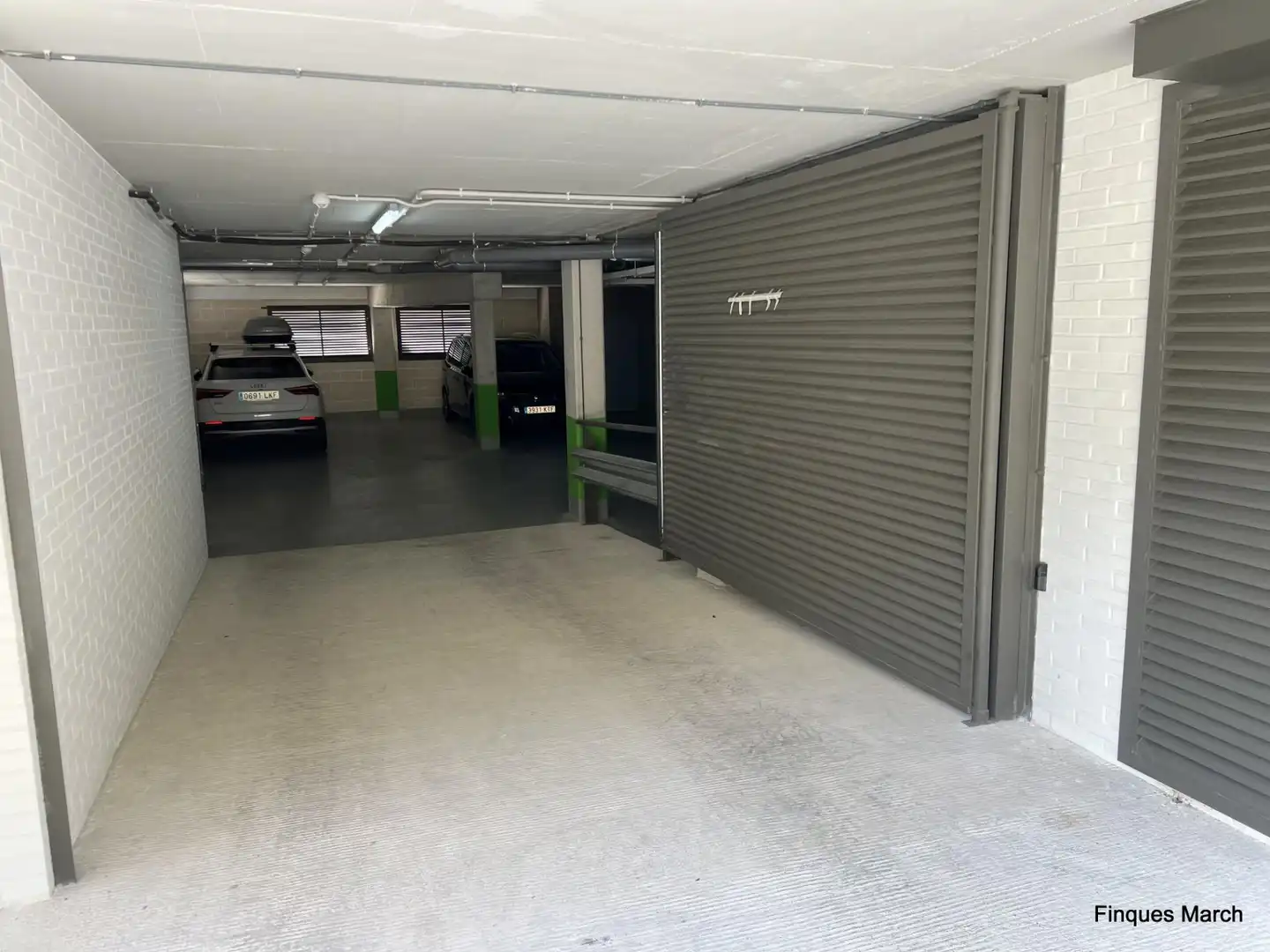 Parking de Piso de alquiler en Barcelona con Aire acondicionado, Calefacción y Parquet
