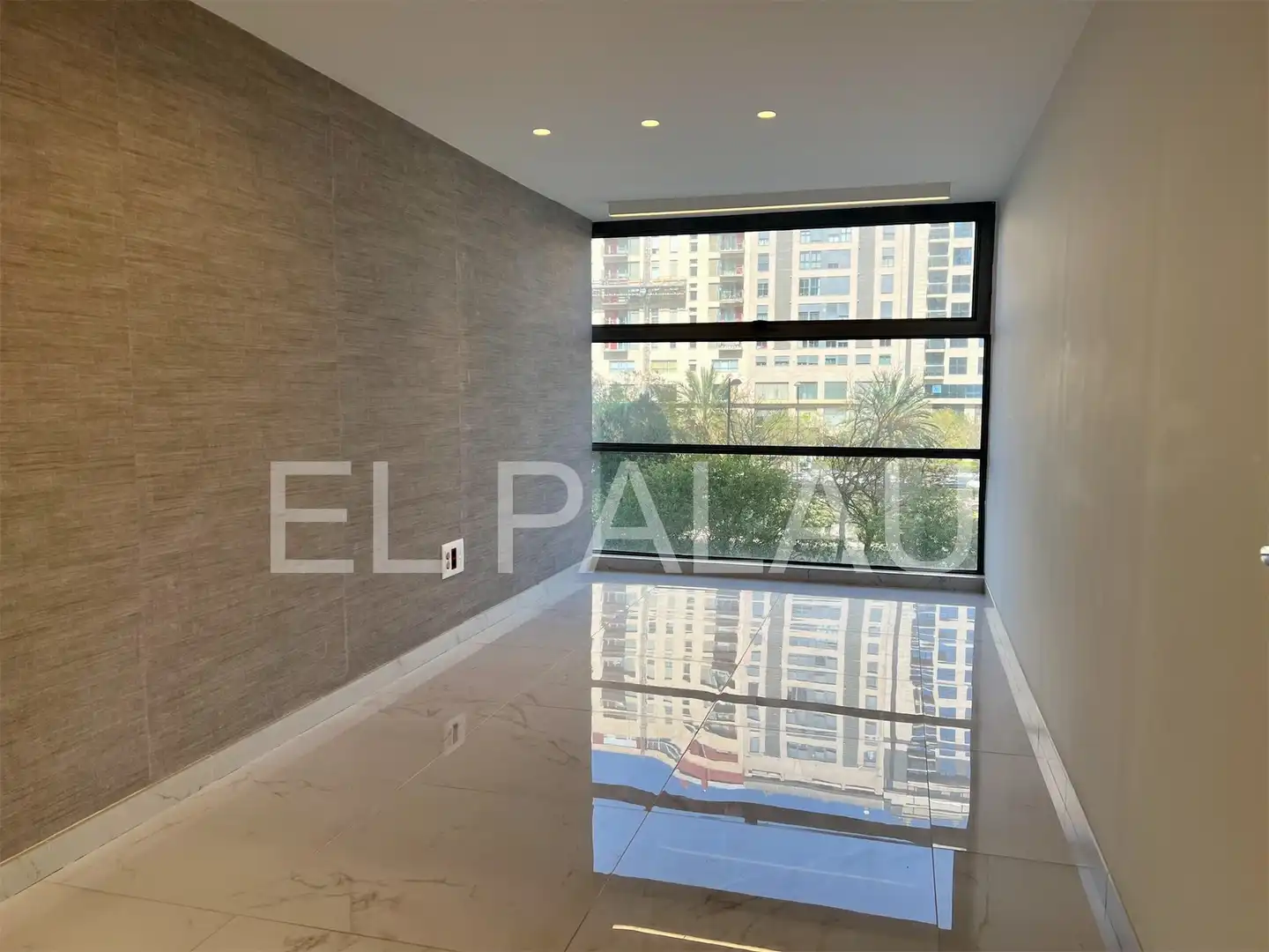 Living room of Office for rent in Valencia  with Air Conditioner
