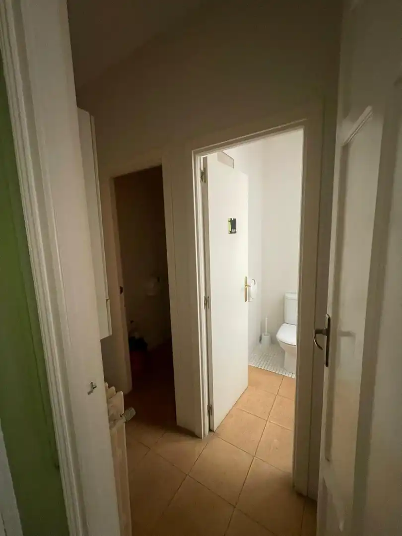 Office space with lift to rent in Calle Calle Miguel Iscar, imagen 10