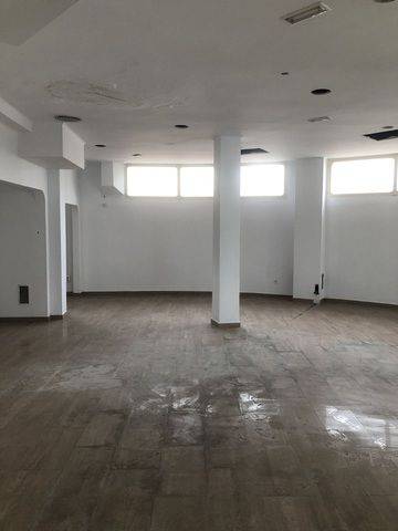 Local comercial en Venta en Carrer de Joan Maragall en La Punxa