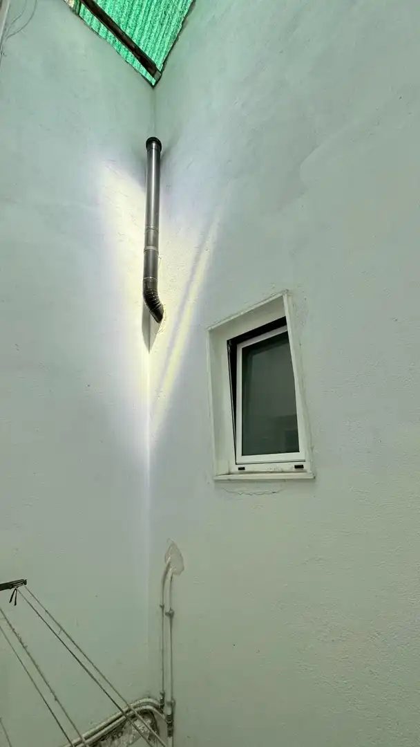 Vista exterior de Piso en venta en Vigo  con Calefacción