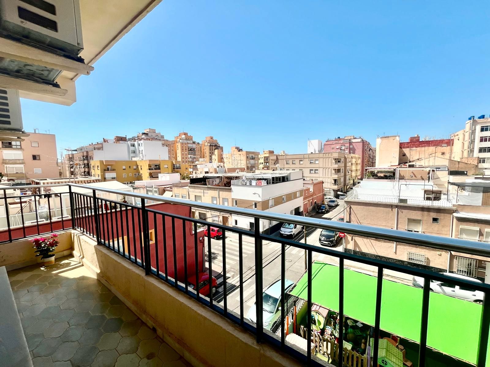 Exterior view of Flat for sale in  Almería Capital  with Air Conditioner, Heating and Terrace