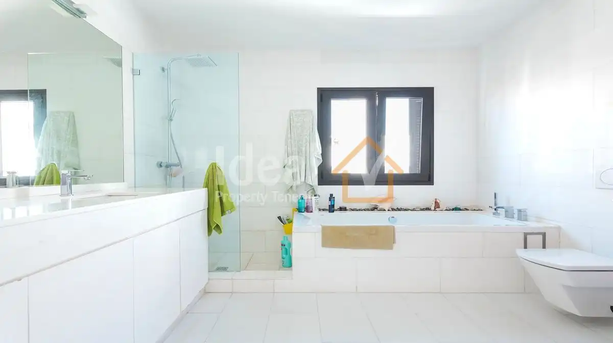 Detached house with pool for sale in Costa Adeje, imagen 22