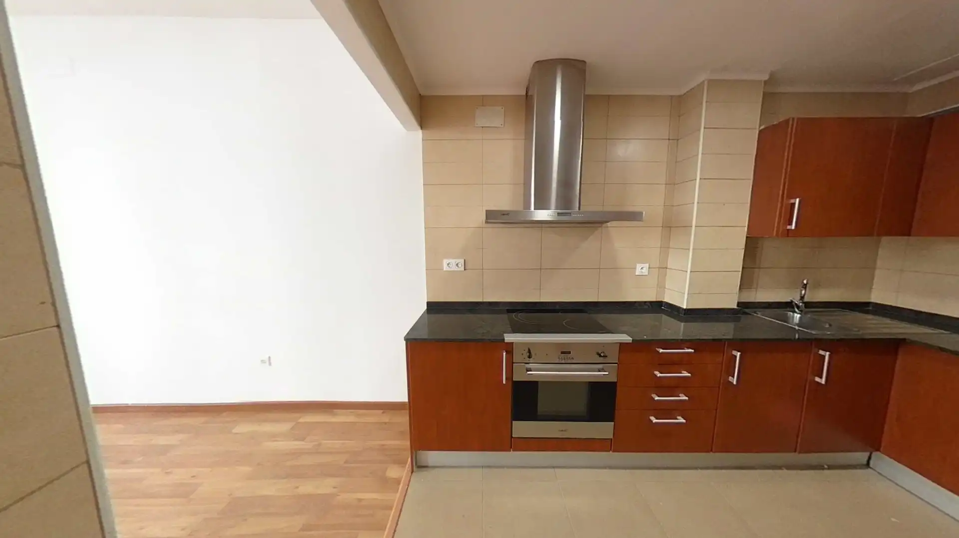 Flat with terrace for sale in Carrer de la Unió 36, imagen 5