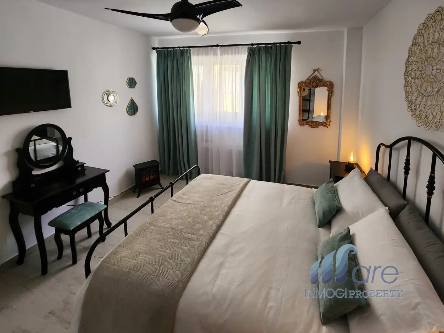 Habitación de Dúplex en venta en Almuñécar con Terraza y Amueblado
