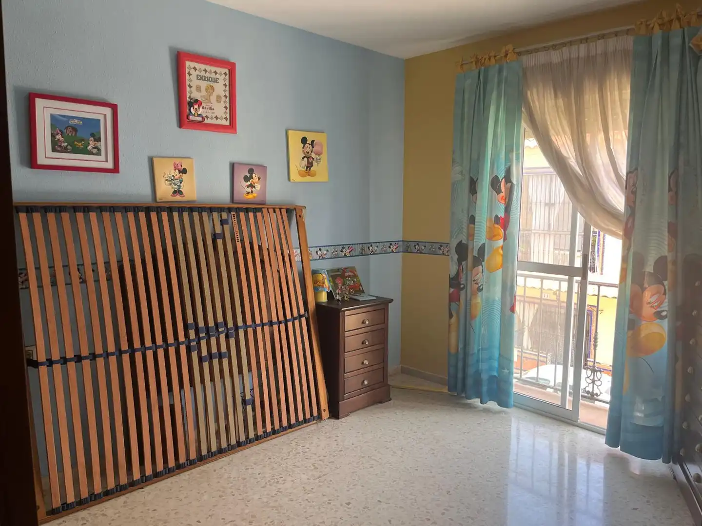 Habitación de Casa adosada en venta en La Rinconada con Aire acondicionado y Terraza