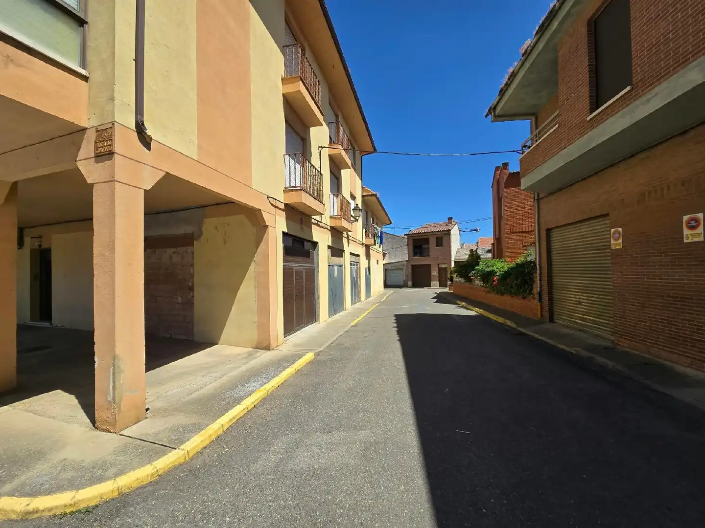Vista exterior de Pis en venda en Mansilla de las Mulas amb Terrassa