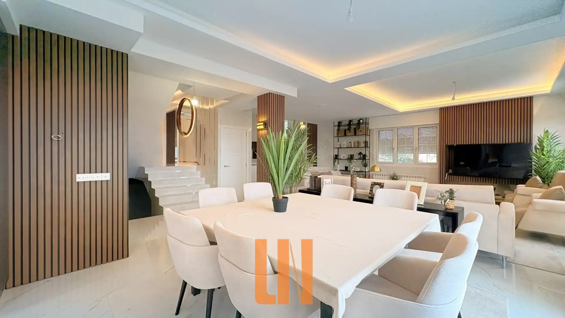 Comedor de Casa o chalet en venta en A Coruña Capital  con Calefacción, Jardín privado y Parquet