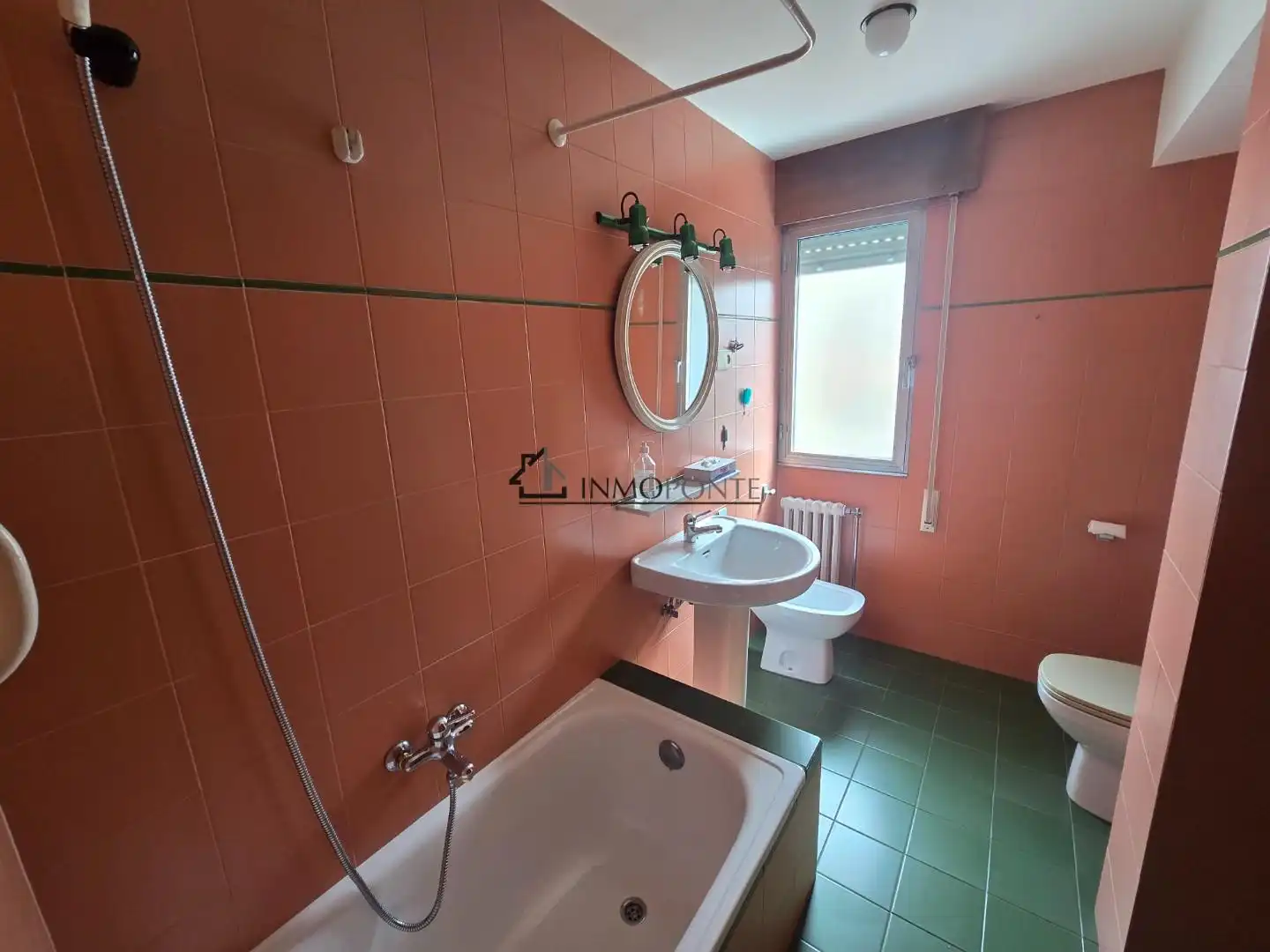 Flat with lift to rent in Zona de Plaza de Barcelos, imagen 26