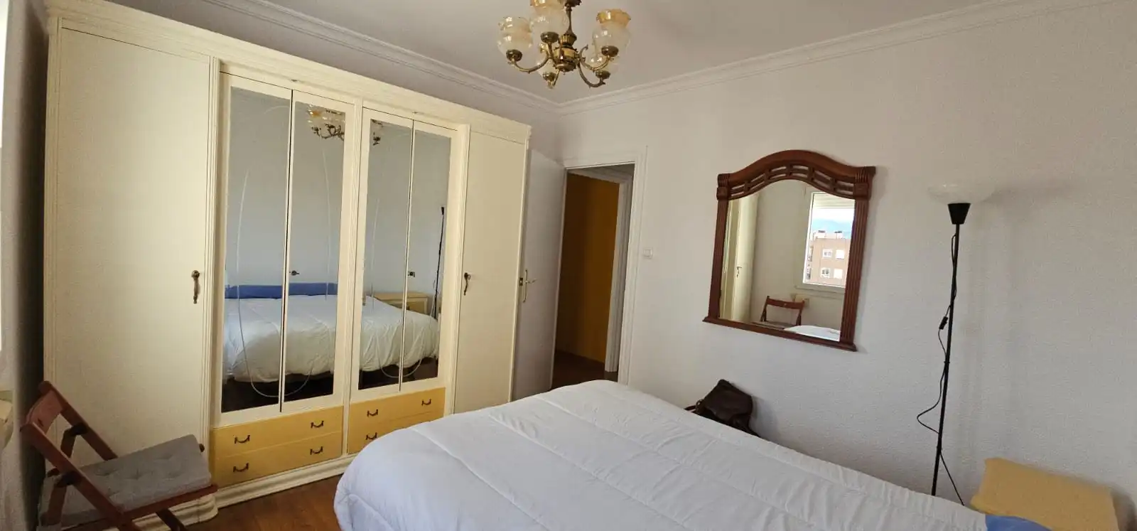 Dormitori de Pis en venda en Puertollano amb Aire condicionat, Moblat i Balcó
