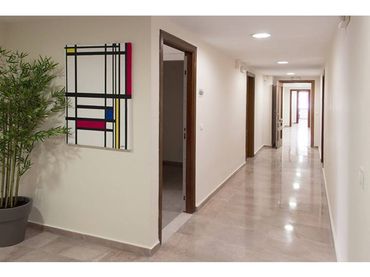 Oficina con ascensor en alquiler en Los Remedios