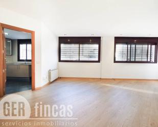 Bedroom of Flat for sale in Terrassa  with Heating, Parquet flooring and Storage room