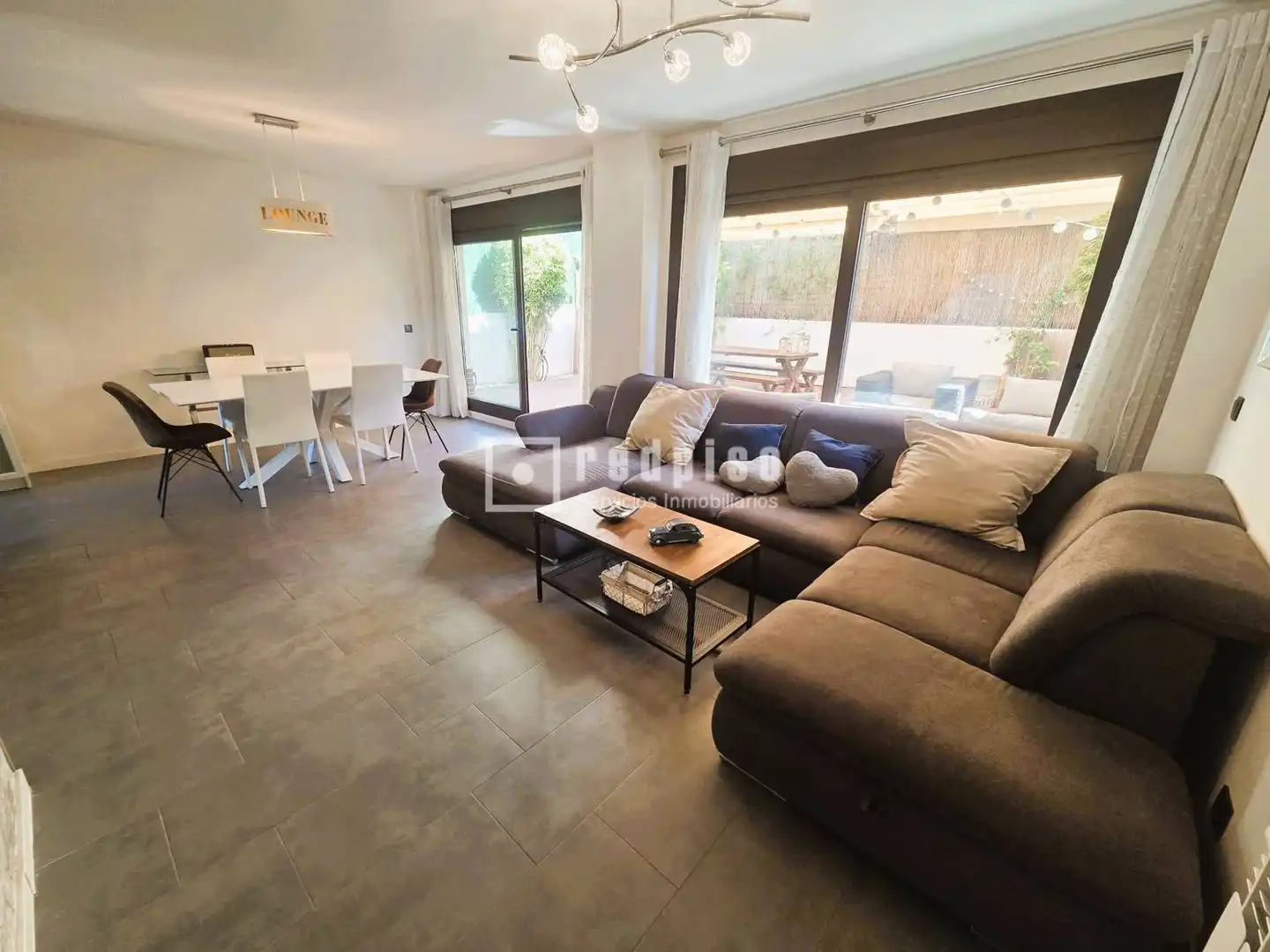 Vista exterior de Casa o chalet en venta en Rivas-Vaciamadrid con Aire acondicionado, Calefacción y Jardín privado