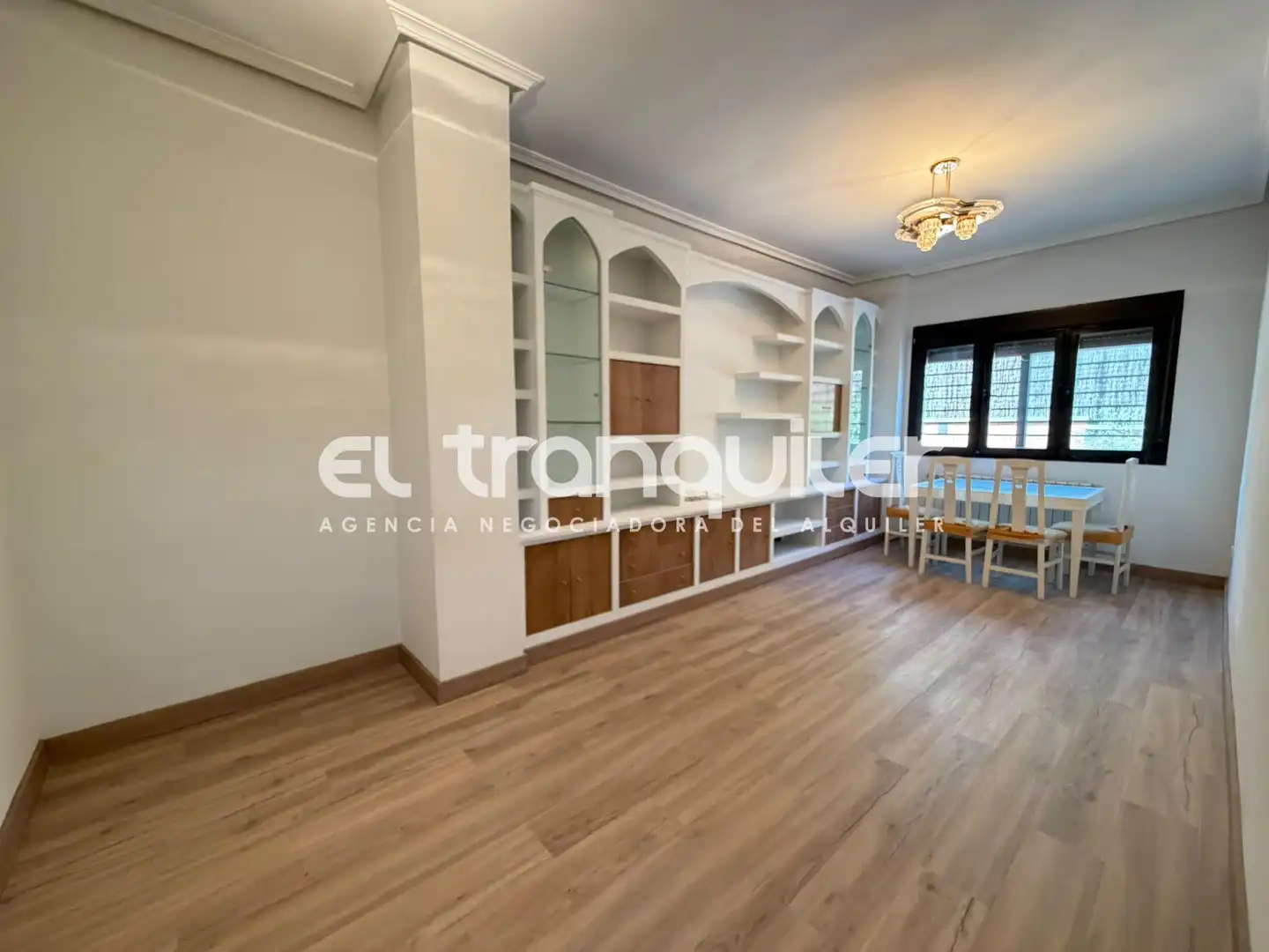 Wohnzimmer von Wohnung zur Miete in Alcobendas mit Parkett, Abstellraum und Schwimmbad