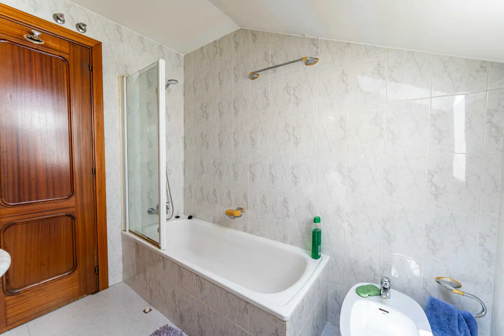 Baño de Ático en venta en Alpedrete con Calefacción, Terraza y Amueblado