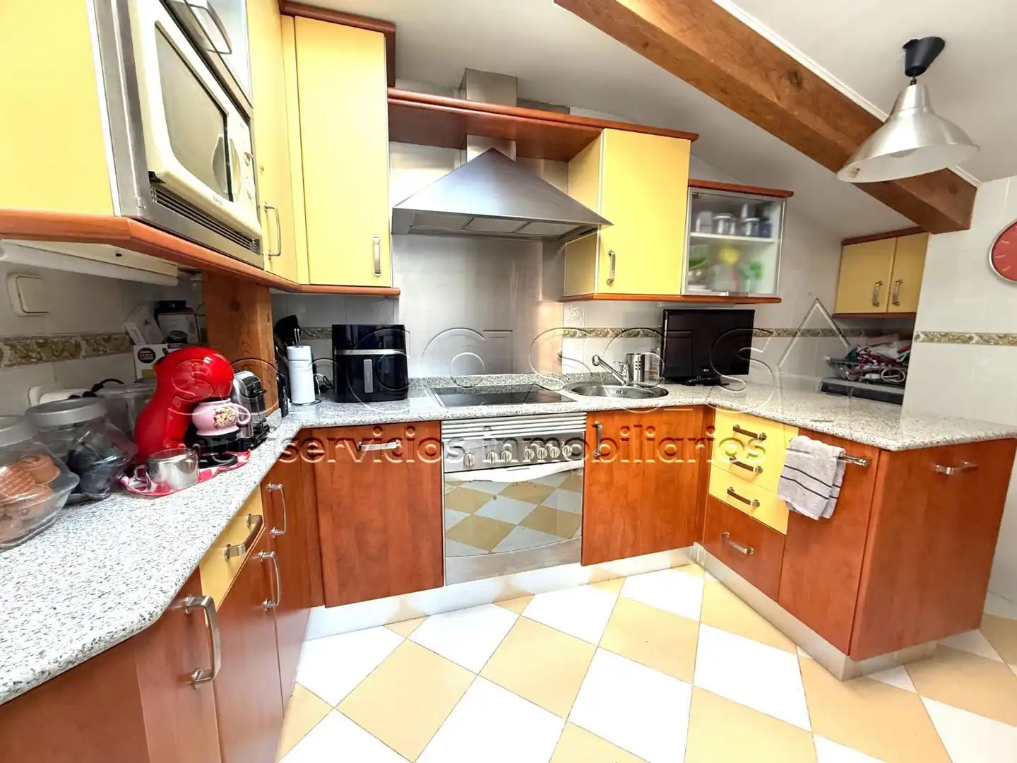 Cocina de Ático en venta en Madrid con Aire acondicionado, Calefacción y Terraza