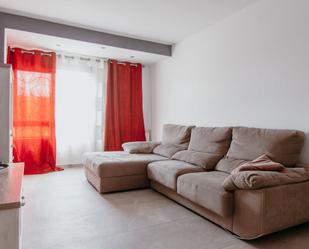 Sala d'estar de Pis de lloguer en Grañén amb Aire condicionat, Calefacció i Balcó