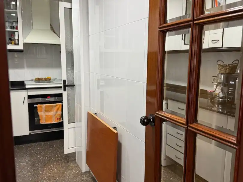 Cuina de Pis en venda en Badalona amb Aire condicionat, Terrassa i Balcó