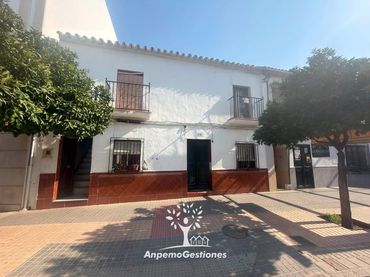 House for sale in Avenida Pío XII 13