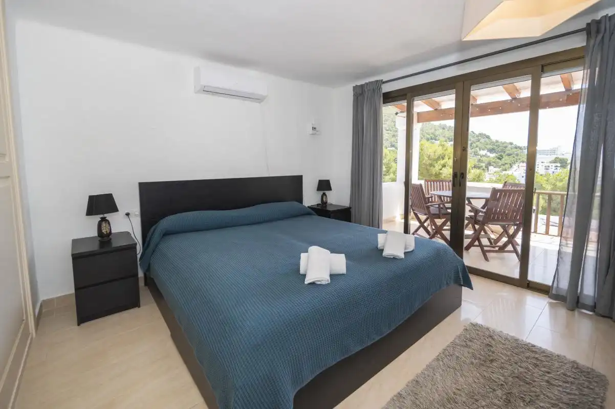 Dormitori de Pis en venda en Santa Eulària des Riu amb Aire condicionat, Calefacció i Jardí privat
