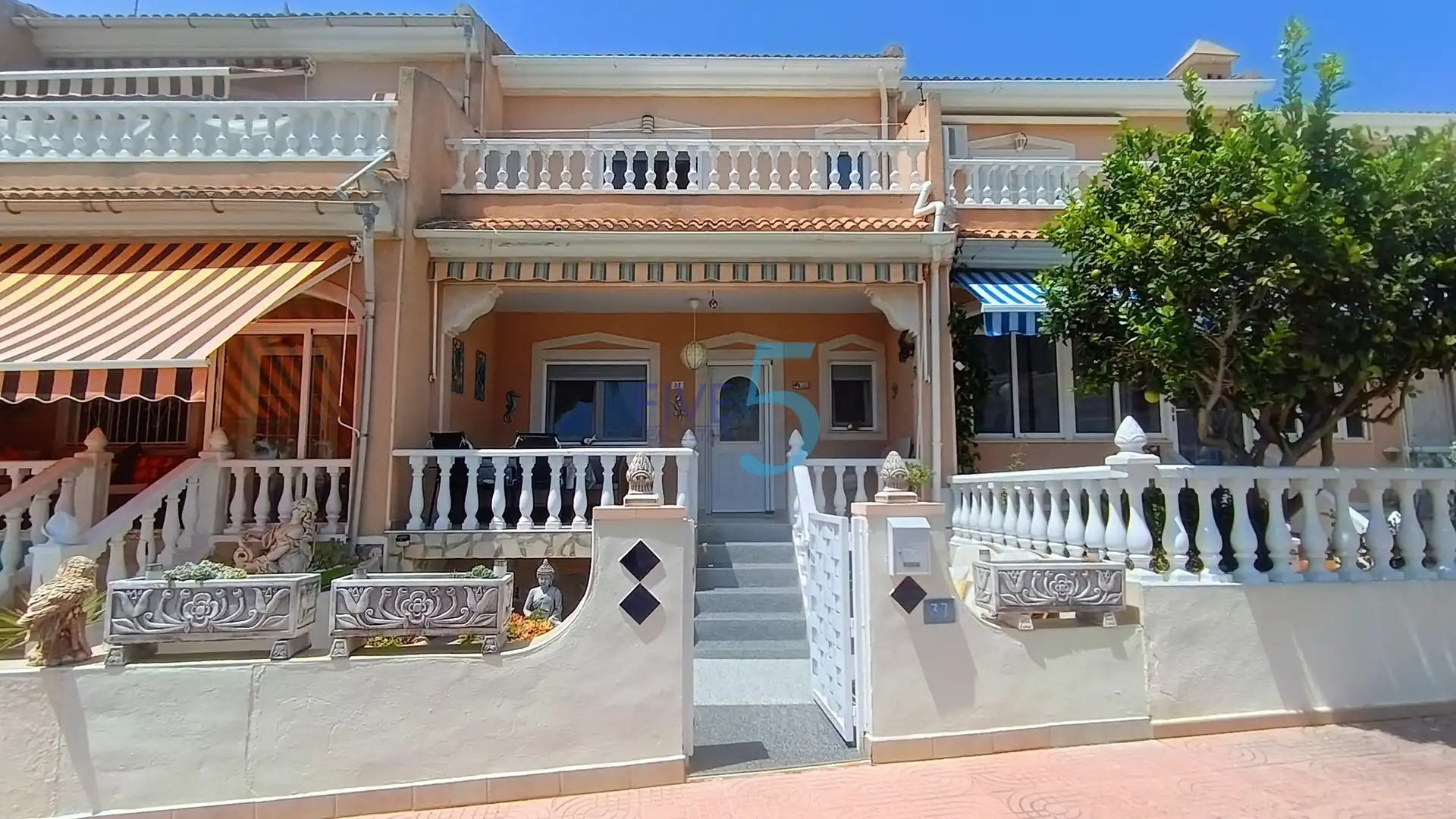 Casa adosada en venta en Doña Pepa