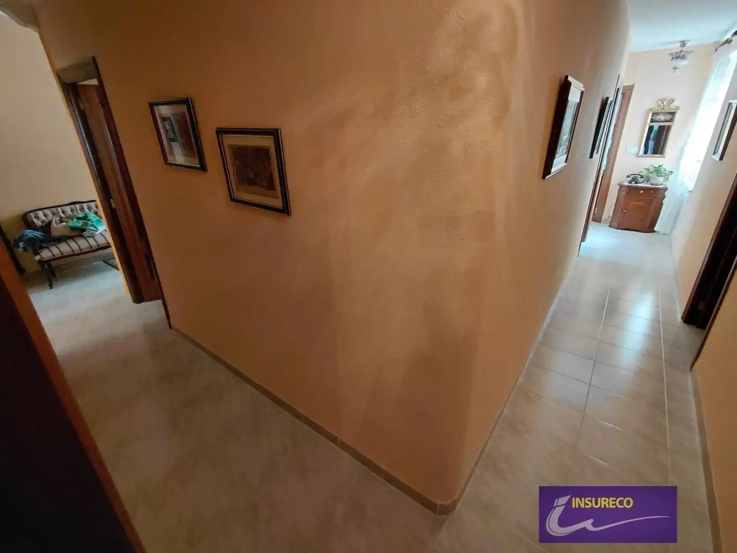 Piso en venta en León Capital  con Calefacción, Parquet y Trastero