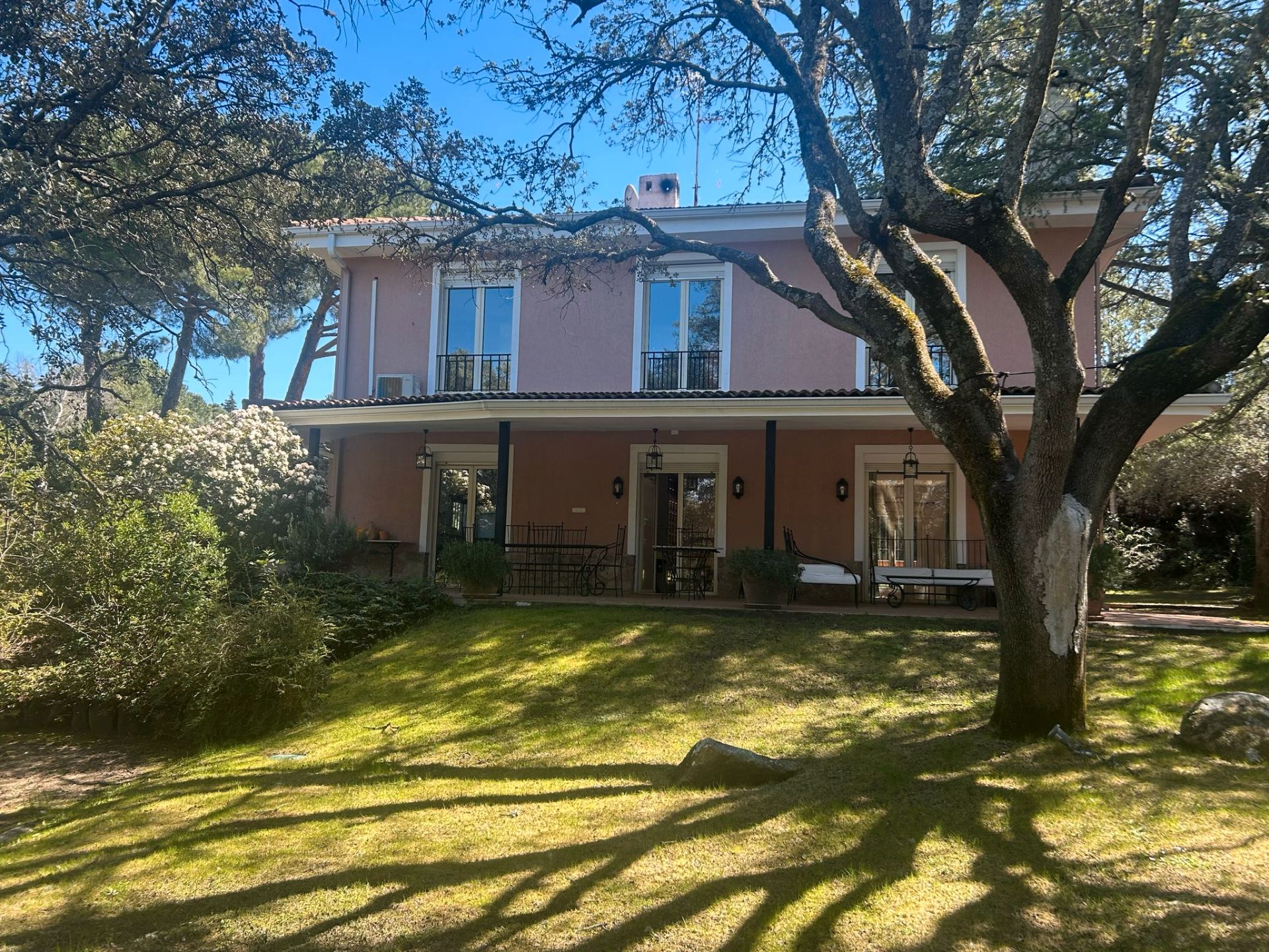 Exterior view of House or chalet for sale in Torrelodones  with Air Conditioner, Heating and Private garden