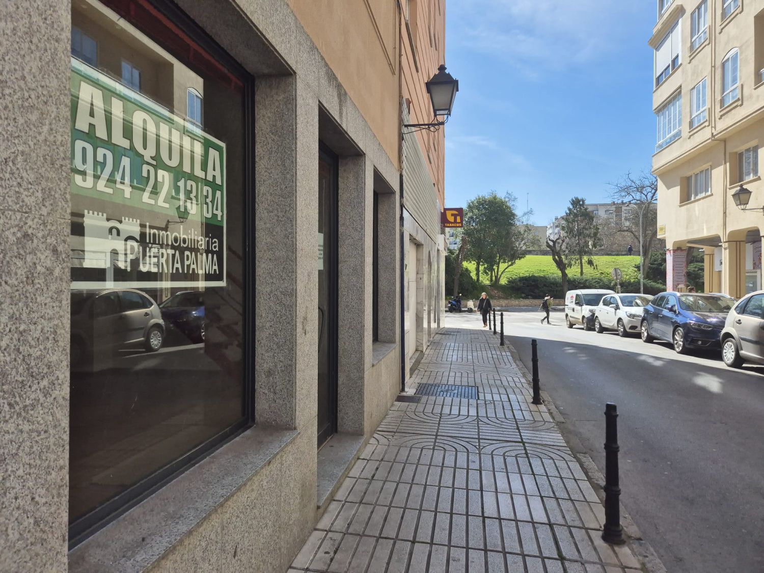 Außenansicht von Geschaftsraum zur Miete in Badajoz Capital mit Klimaanlage