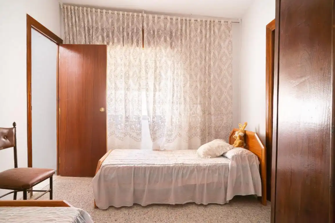 Habitación de Casa adosada en venta en Molvízar