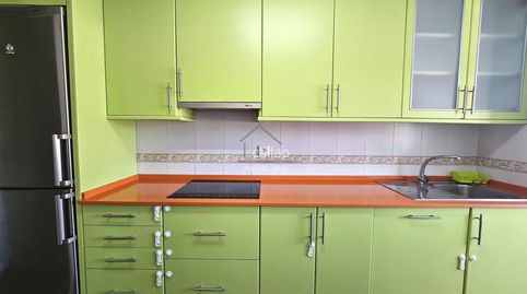 Foto 2 de Piso de alquiler en Piñeiros- Freixeiro, Narón