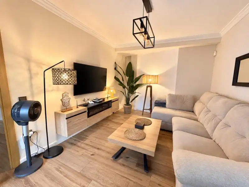 Sala de estar de Piso en venta en Torremolinos con Aire acondicionado, Terraza y Lavadora
