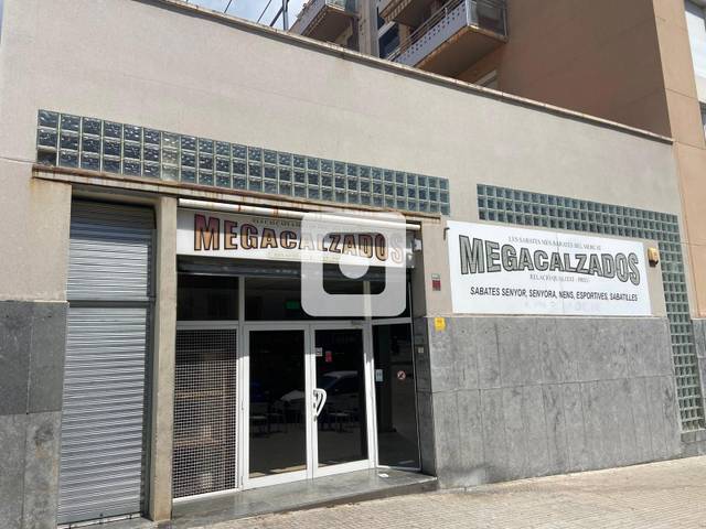 Local comercial en Alquiler en CONSELL DE CENT en Can Tussell