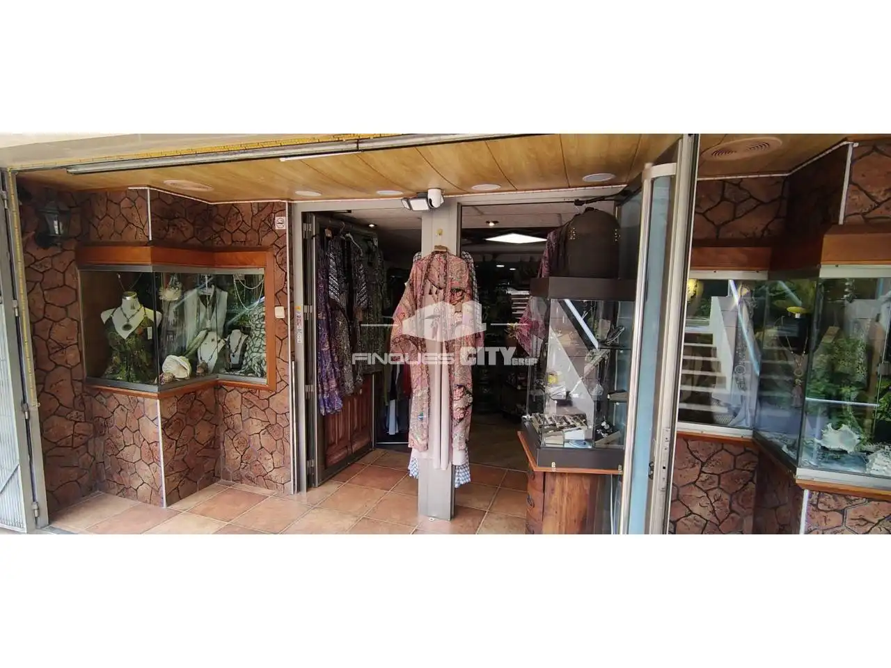 Local comercial en venta en Paseo Maritim, imagen 2
