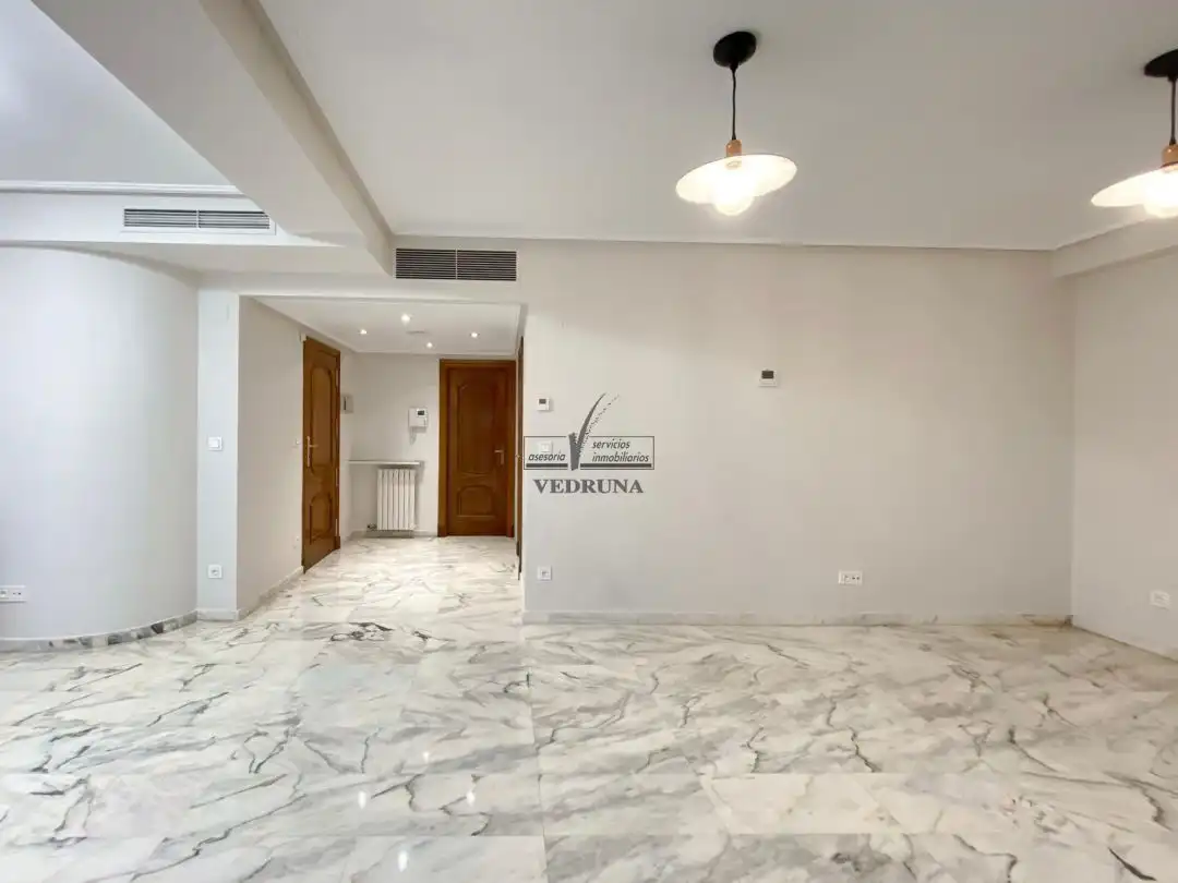 Flat for rent in Zaragoza  with Air Conditioner, Heating and Terrace